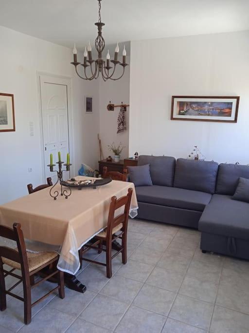 Traditional Art Apartment 3 Akoumia Esterno foto